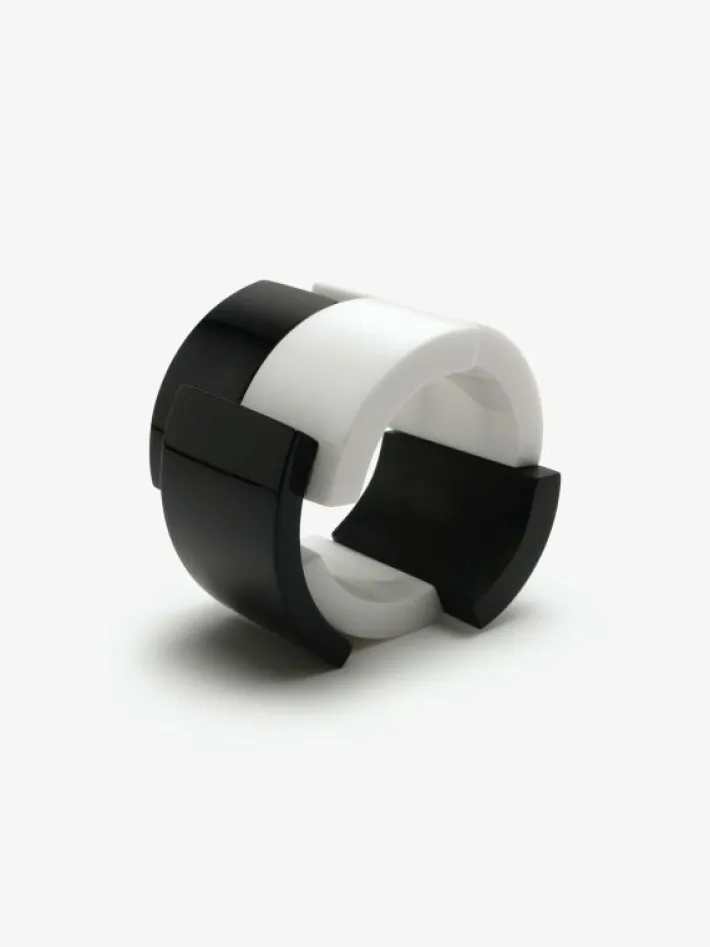 Monies Blake bracelet: black/white acrylic
