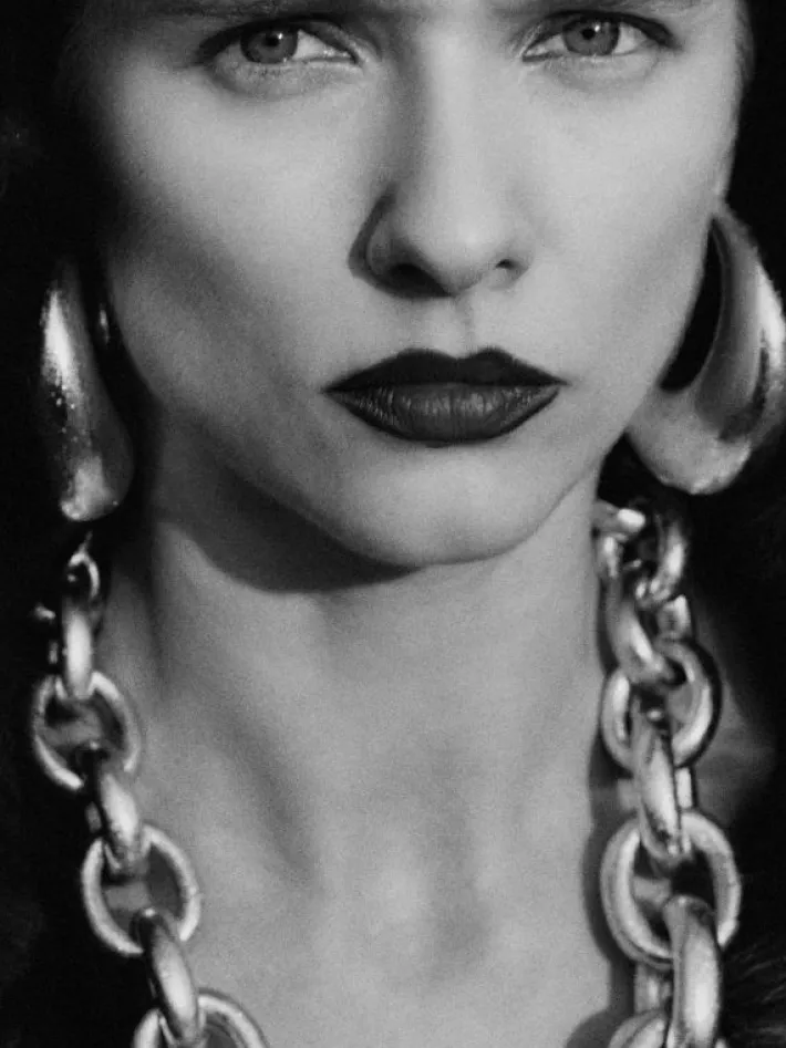 Monies Half moon stud earring: silverfoil
