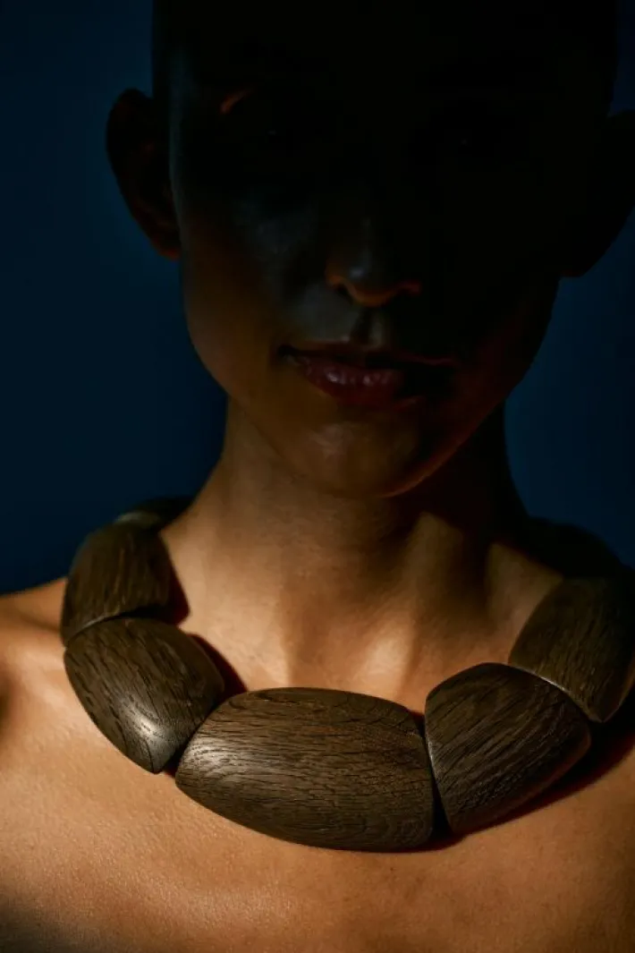Monies Jade necklace: bog oak