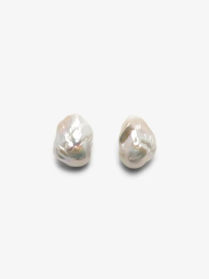 Monies Mint stud earrings: baroque pearl