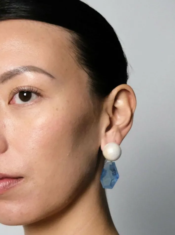 Monies Stud earrings: aquamarine, freshwater pearl