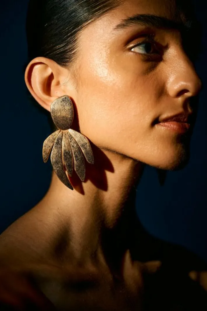 Monies Tia earring: goldfoil